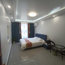 山谷微风中民宿