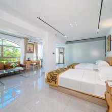 海众酒店(三亚湾椰梦长廊店)