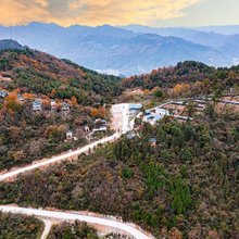广元岭上.雲隐悬崖景观别墅