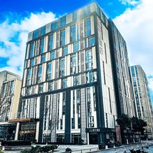 悦江酒店(万象城学府大道东地铁站店)