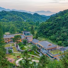 尚品隐溪山居(天堂寨风景区店)