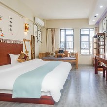 雅宿客栈(昆明滇池风景区店)