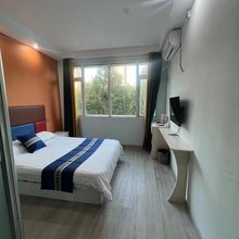 新郑优加精品酒店(锦艺城经贸学院店)