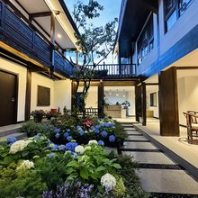 水畔居观景花园美宿(丽江古城四方街店)