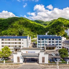 黄山融悦庭酒店(汤口黄山风景区南大门换乘中心店)