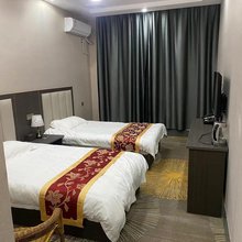 临颍瑞卡宾馆