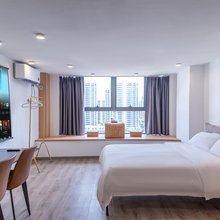 栖上未来·影院公寓(镜湖之星店)