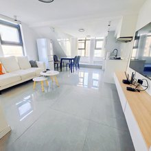 武汉三只猫民宿(极地海洋公园店)