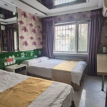 哈尔滨龙江假日宾馆(中央大街卓展店)