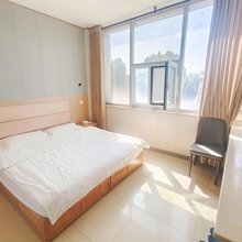 佳合宾馆(烟台澳柯玛大街店)