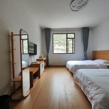 山河月明民宿