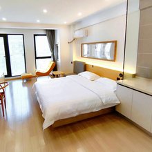 沈阳朵拉公寓(省博物馆桃仙机场店)