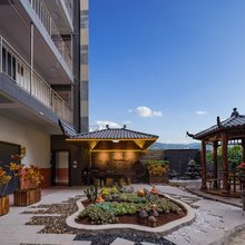 西双版纳景洪奇缘庭院(告庄西双景星光夜市店)
