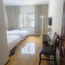 宝兴扎西欧珠酒店