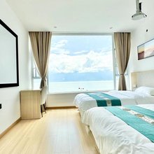 大理半山伴海晴健客栈