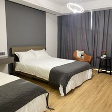 有家网红桥·湖景轻奢度假美宿(东山风景区店)