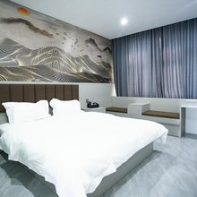 兴港酒店(新郑比亚迪工厂店)