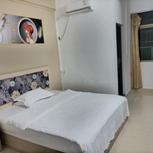 假日住宿(广东工贸职业学院广州科技职业技术大学店)