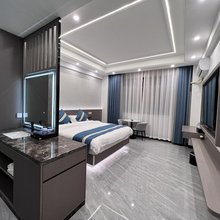 临成酒店(建水古城南门店)