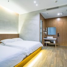 歪范电竞酒店