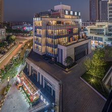 无隅空中花园酒店(重庆鸳鸯地铁站园博园店)