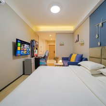 星源电竞公寓(郑州轻工业职业学院南校区店)
