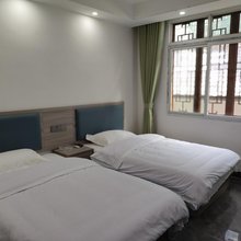 乐山峡谷半山风味民宿