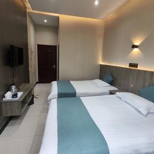 西安温暖民宿(西安兵马俑东三叉地铁站店)