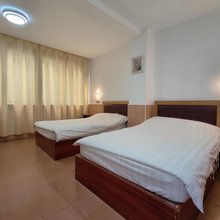 珠海市香洲区拱北胡杨树城市旅店