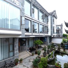 大理清白民宿(磻溪S弯店)