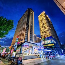 西港假日酒店(省人民医院黄雁村地铁站店)
