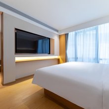 星季酒店(尹山湖地铁站店)