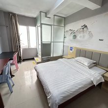 赣州贻圆宾馆(江南宋城郁孤台公园店)