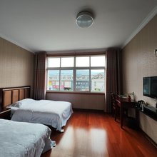 五峰馨东山商务酒店