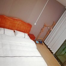 道真依山小筑客栈