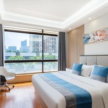 欧泰兰酒店(昆山安亭老街兆丰路地铁站店)