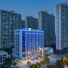 长沙智选假日酒店(中南大学洋湖湿地公园店)