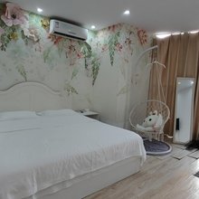 云夕主题公寓(合肥滨湖会展中心方圆荟滨湖店)