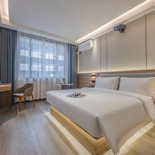 亚港影院酒店(台州杜桥店)