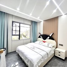 昆明星漫酒店(龙泉路财经大学店)