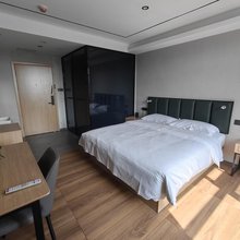 如家华驿精选酒店(济南唐王镇人民政府店)