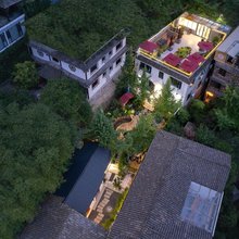 拾舍集·柏山原奢民宿(成都·都江堰·灵岩山·灵岩古街店)