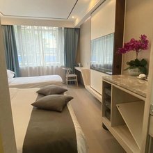 璟晨酒店(成都省医院杜甫草堂地铁站店)