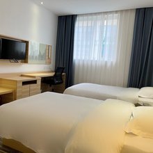 逸家美宿(长沙高桥北地铁站店)