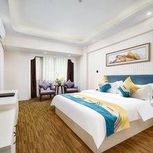 南宁弘悦酒店(长堽路地铁站店)