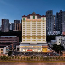维也纳国际酒店(深圳平湖地铁站店)