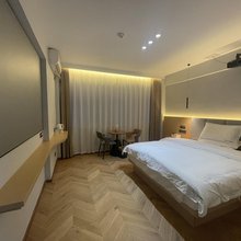 云居酒店