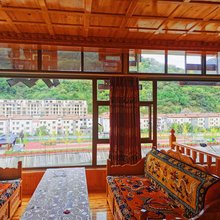 黑水吉祥三宝殿客栈