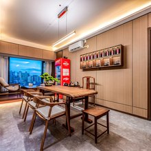 黑马会民宿(逸龙广场店)