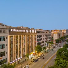 呈季酒店(宾阳炮龙老庙百货大楼店)